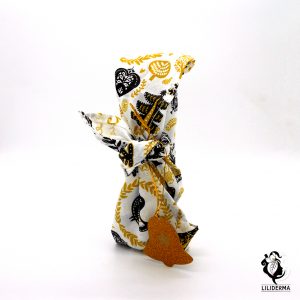 Emballage cadeau en tissu façon furoshiki zéro déchets - Cosmétiques naturels fabriqués en France LILIDERMA