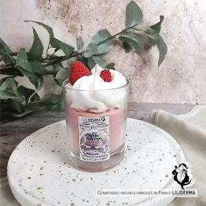 Bougie gourmande Tarte aux fruits rouges - parfums créations sans CMR - LILIDERMA Cosmétiques et bien-être naturels sans perturbateurs endocriniens fabriqués en France