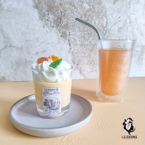 Bougie gourmande Thé glacé Pêche Hibiscus - parfums créations sans CMR - LILIDERMA Cosmétiques et bien-être naturels sans perturbateurs endocriniens fabriqués en France