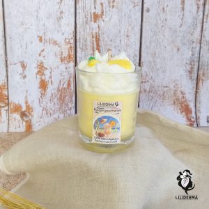 Bougie gourmande Piña colada - LILIDERMA Cosmétiques et bien-être naturels sans perturbateurs endocriniens fabriqués en France