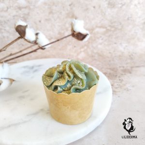 Savon Cupcake en saponification à froid Parfum Myrtille - Cosmétiques et bien-être naturels sans perturbateurs endocriniens fabriqués en France