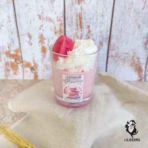 Bougie gourmande parfumée Macaron framboise - Cosmétiques et bien-être naturels sans perturbateurs endocriniens Made in France LILIDERMA